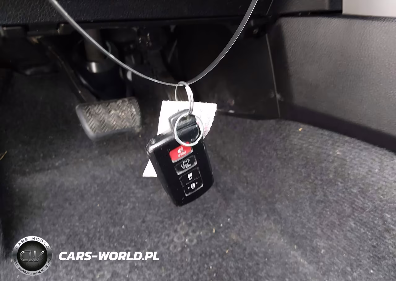 2018 Toyota Rav4 Xle VIN:2T3RFREVXJW838919 - 11