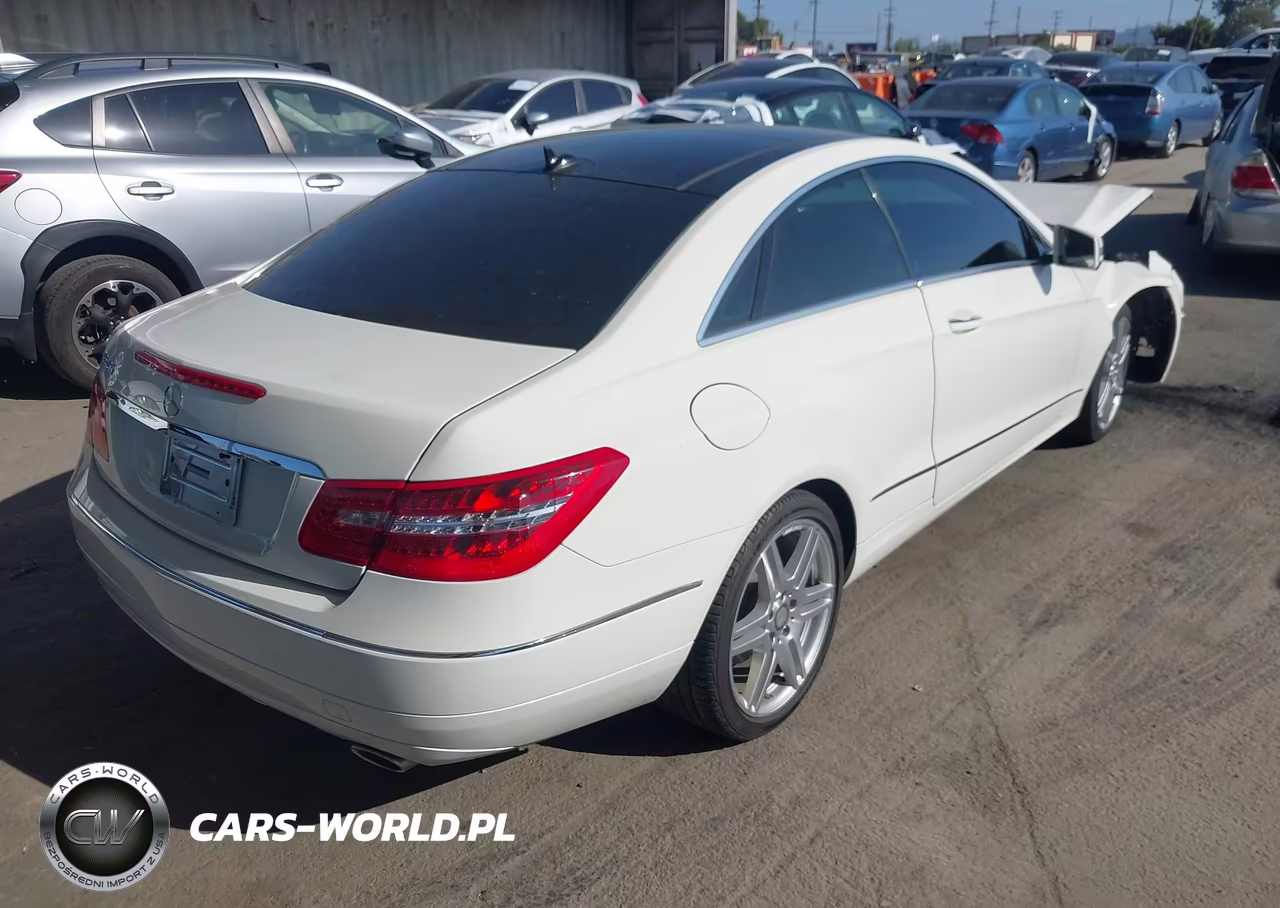 2011 Mercedes-Benz E 350 VIN:WDDKJ5GB8BF088313 - 4