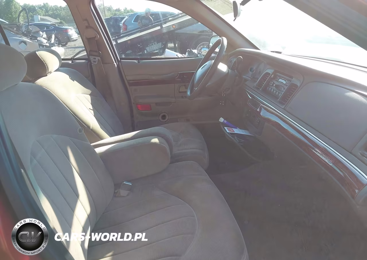 2000 Mercury Grand Marquis Gs VIN:2MEFM74W9YX652455 - 5