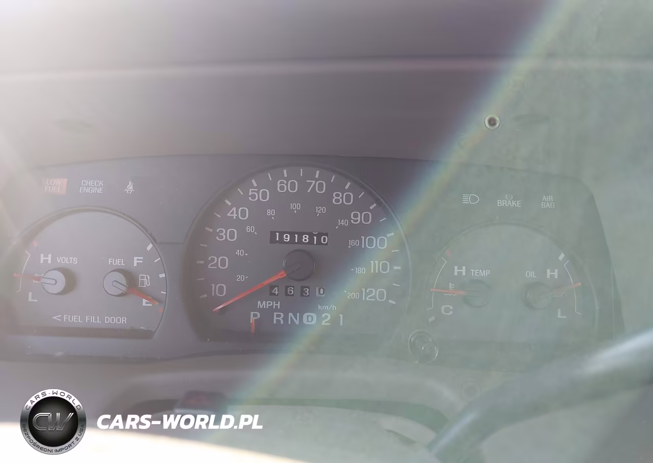 2000 Mercury Grand Marquis Gs VIN:2MEFM74W9YX652455 - 7
