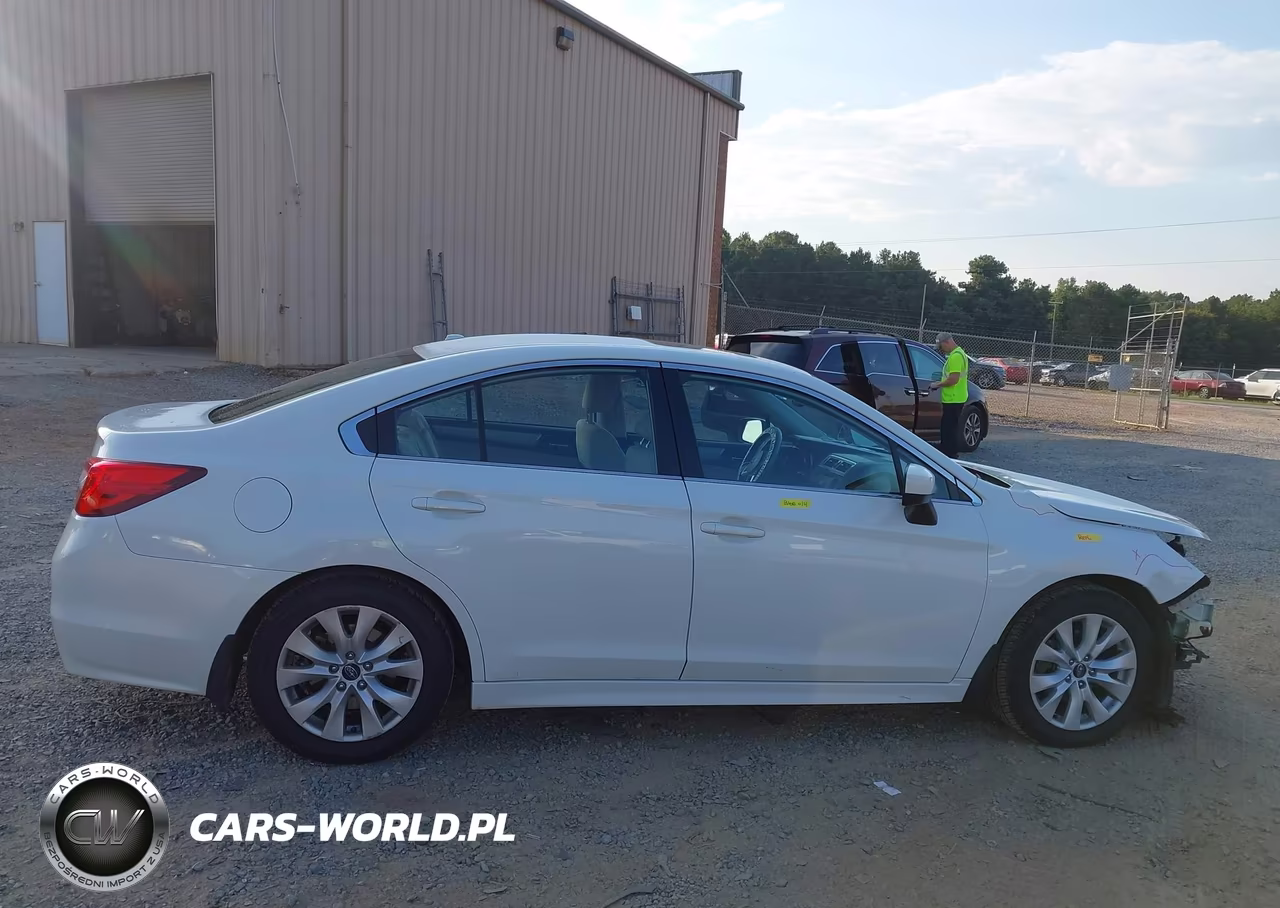 2015 Subaru Legacy 2.5I Premium VIN:4S3BNBD64F3033644 - 13