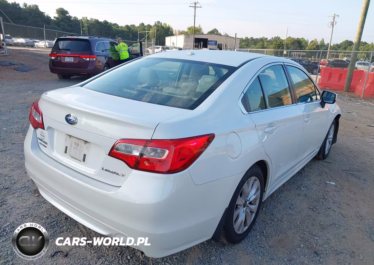 2015 Subaru Legacy 2.5I Premium VIN:4S3BNBD64F3033644 - 4
