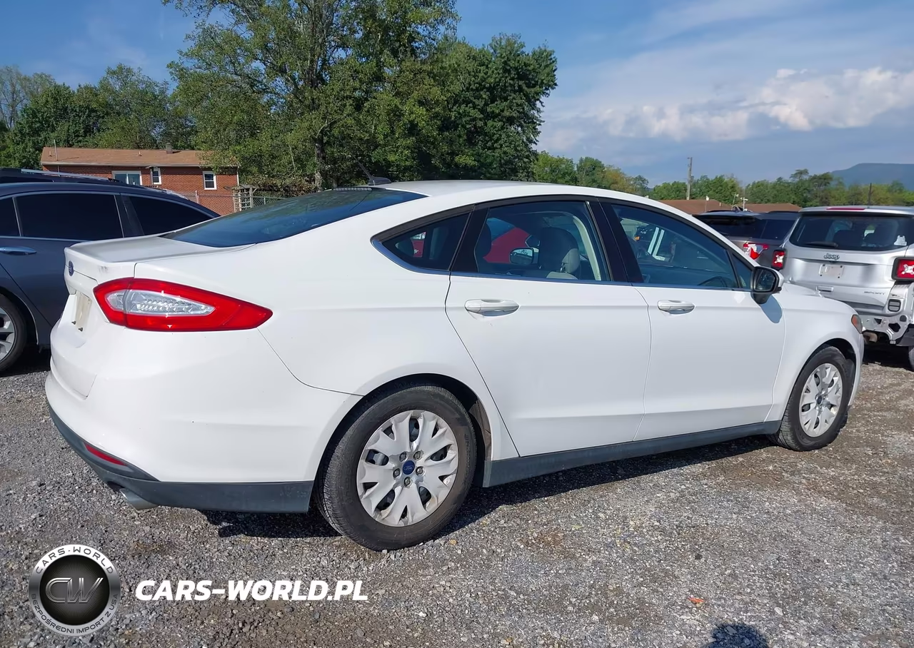 2014 Ford Fusion S VIN:3FA6P0G73ER109249 - 6