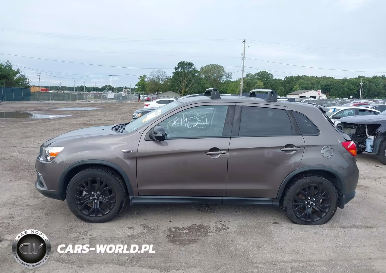 2017 Mitsubishi Outlander Sport 2.0 Le VIN:JA4AR3AU3HZ032794 - 14