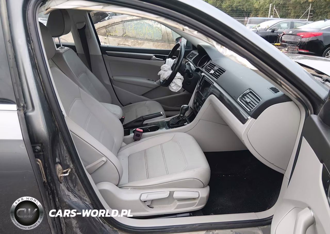 2018 Volkswagen Passat 2.0T Se VIN:1VWBA7A32JC012428 - 5