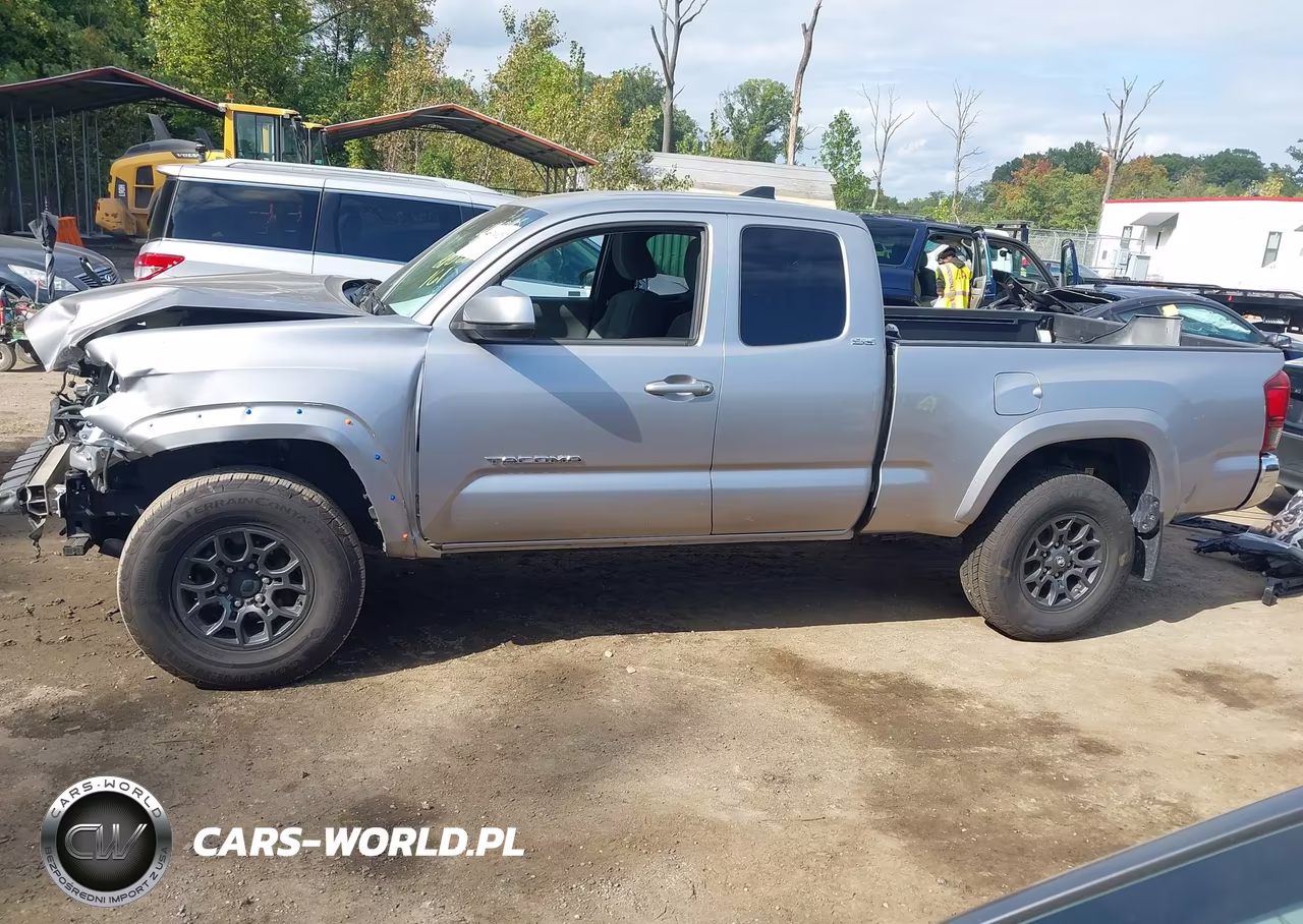 2018 Toyota Tacoma Sr5 V6 VIN:5TFSZ5AN5JX136364 - 15