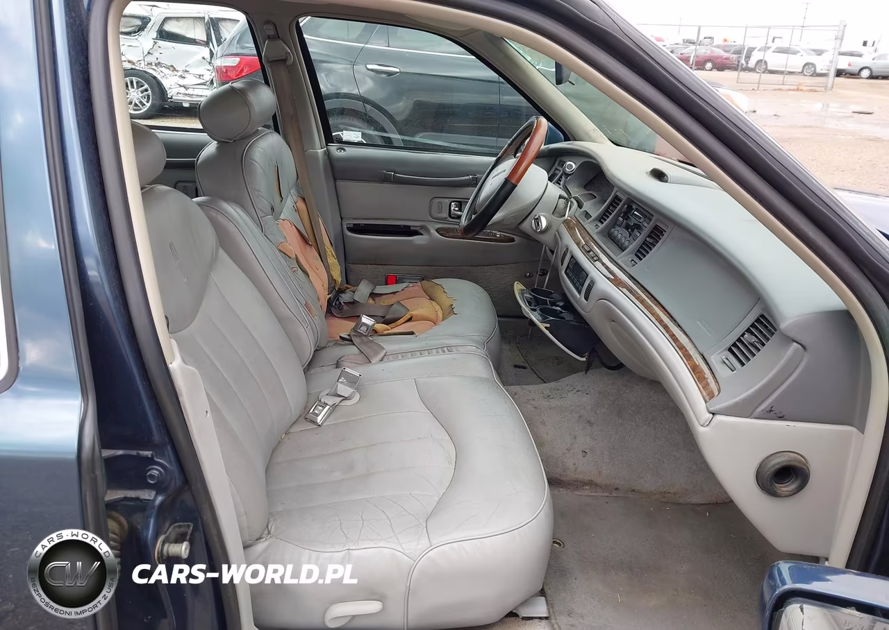1996 Lincoln Town Car Executive VIN:1LNLM81W8TY642406 - 5