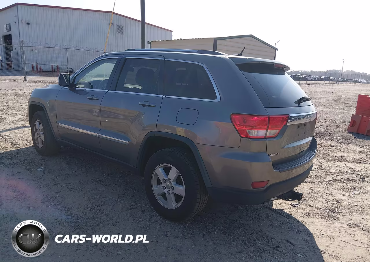2012 Jeep Grand Cherokee Laredo VIN:1C4RJEAG7CC306919 - 3