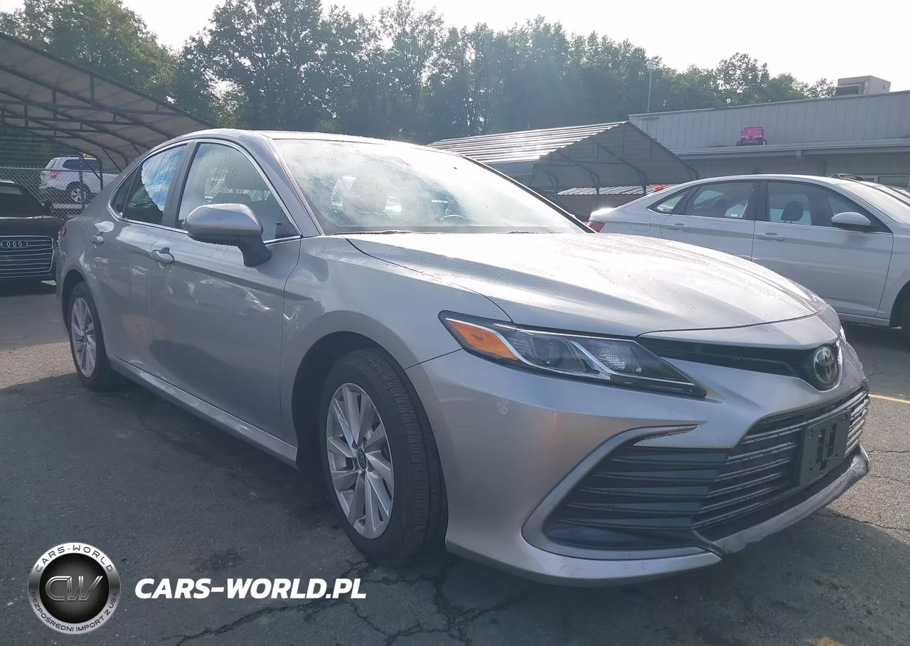 2024 Toyota Camry Le
