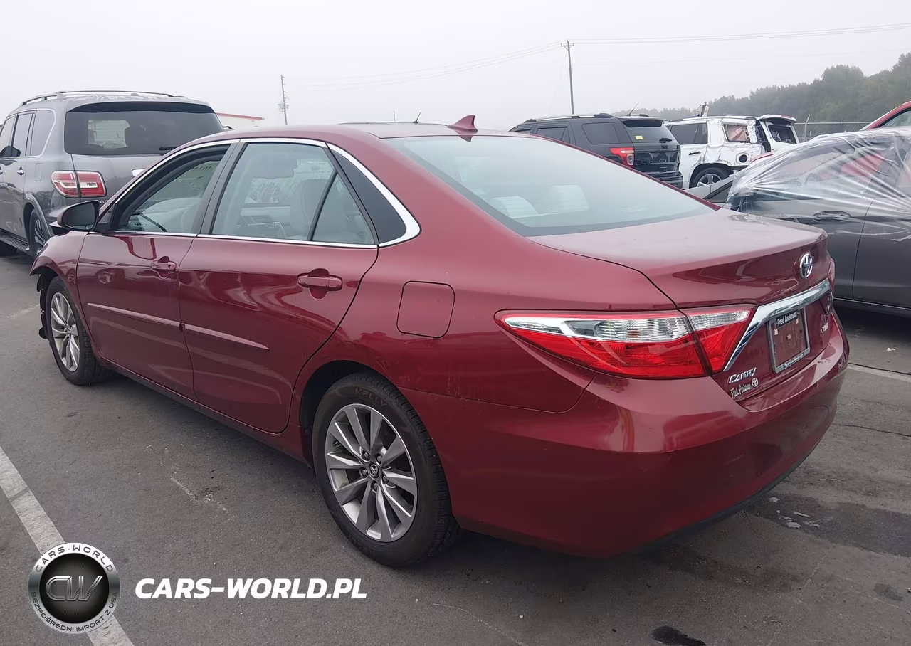 2016 Toyota Camry Xle VIN:4T1BF1FK8GU601676 - 3