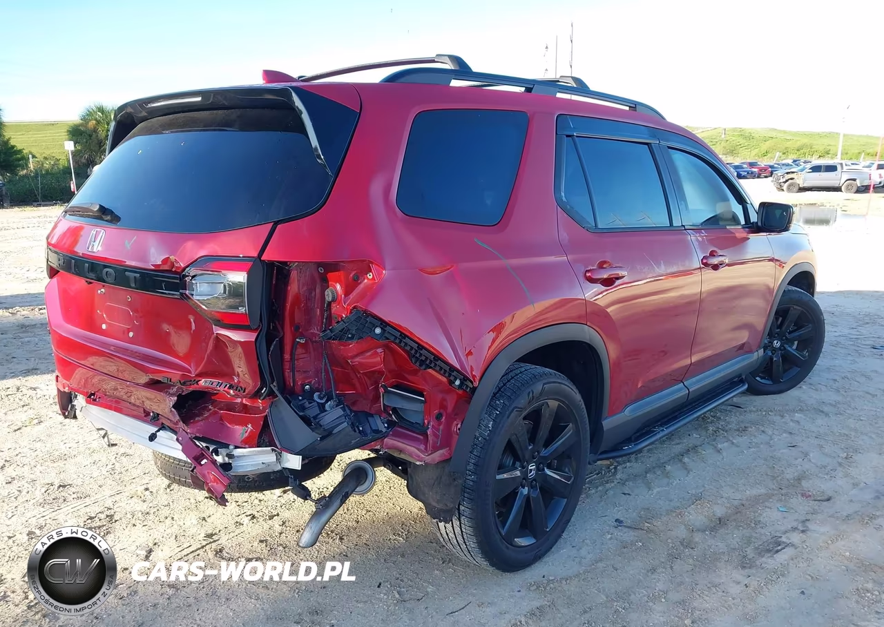 2025 Honda Pilot Black Edition VIN:5FNYG1H97SB036165 - 4