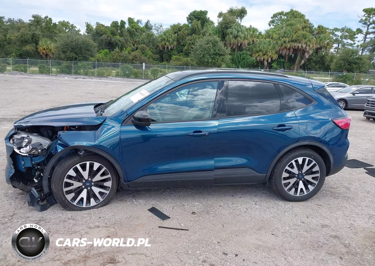 2020 Ford Escape Se Sport Hybrid VIN:1FMCU0BZ7LUB38690 - 14