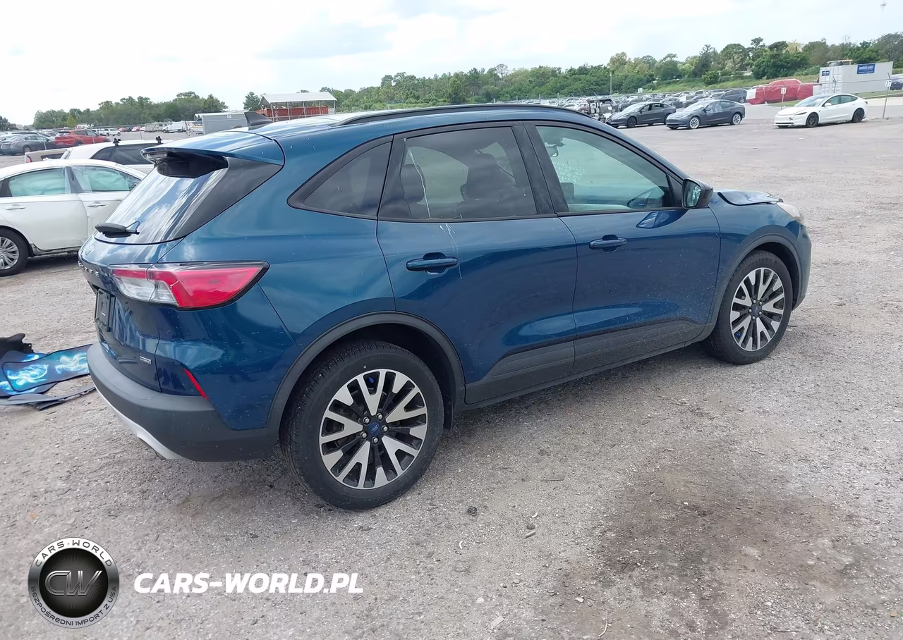 2020 Ford Escape Se Sport Hybrid VIN:1FMCU0BZ7LUB38690 - 4