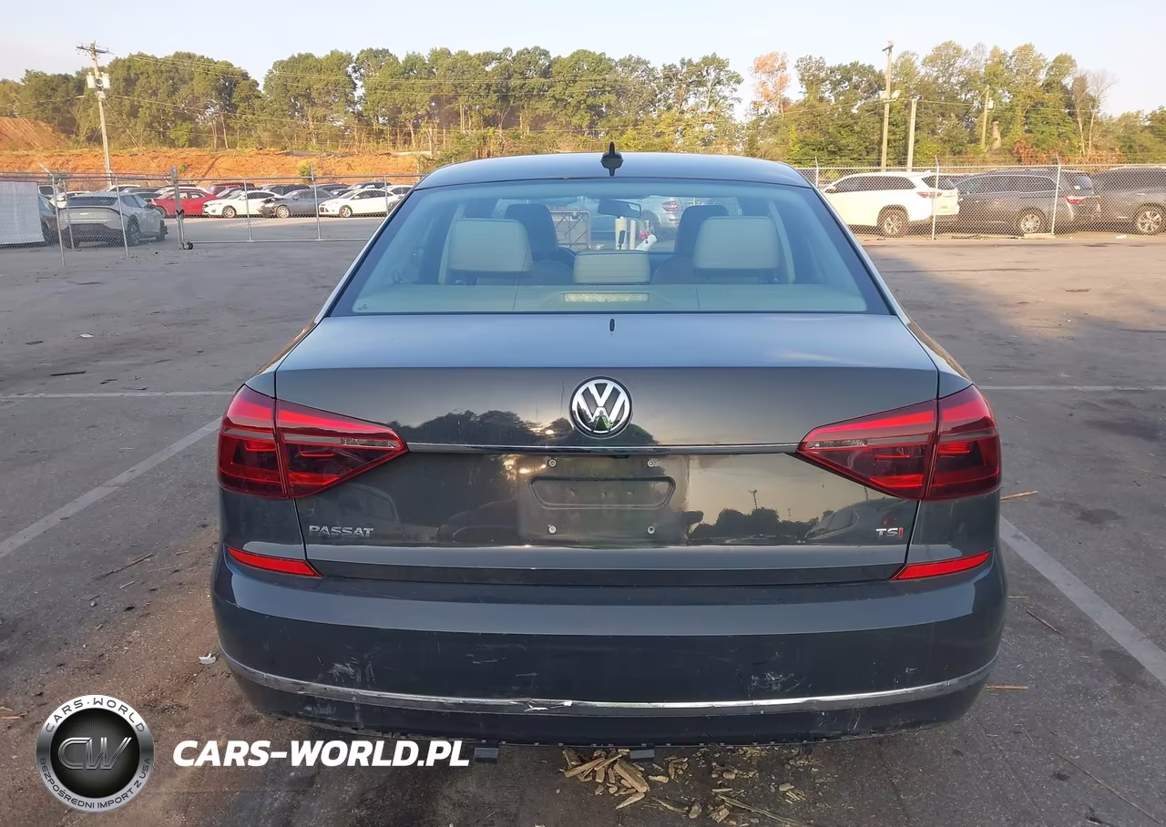 2017 Volkswagen Passat 1.8T R-Line VIN:1VWDT7A39HC074423 - 16