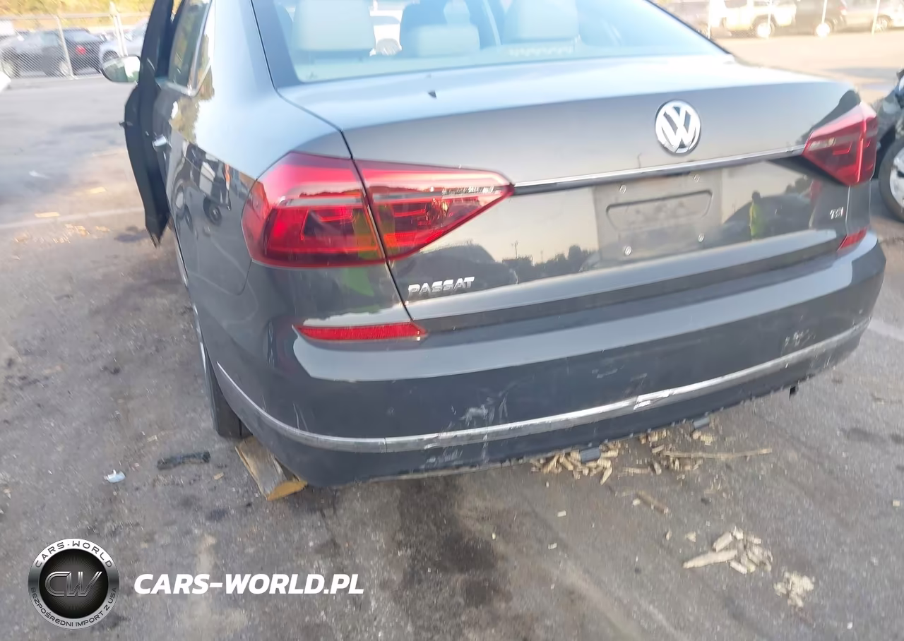 2017 Volkswagen Passat 1.8T R-Line VIN:1VWDT7A39HC074423 - 6