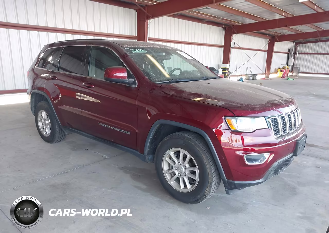 2018 Jeep Grand Cherokee Laredo 4X2 VIN:1C4RJEAG0JC301087 - 1