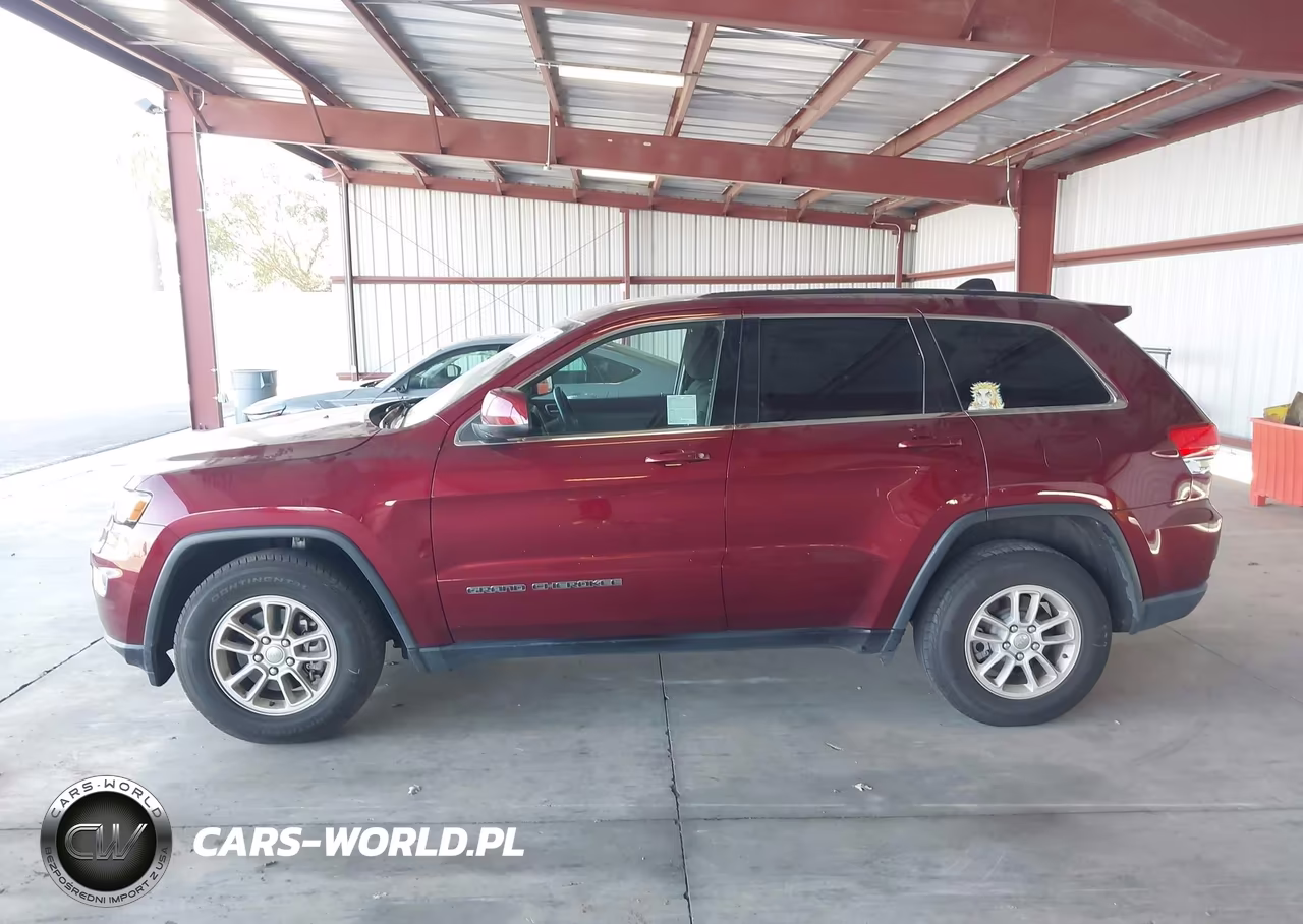 2018 Jeep Grand Cherokee Laredo 4X2 VIN:1C4RJEAG0JC301087 - 14