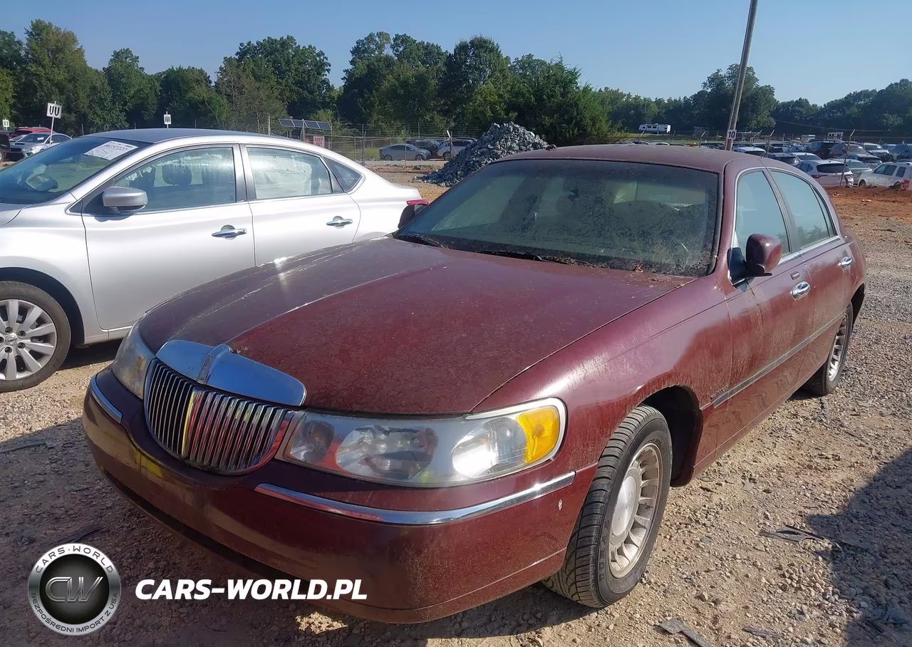 2001 Lincoln Town Car VIN:1LNHM81W91Y724535 - 2