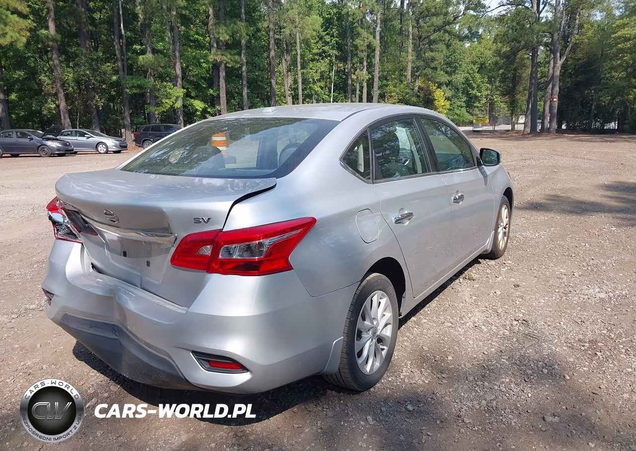 2018 Nissan Sentra Sv VIN:3N1AB7AP6JY314894 - 4