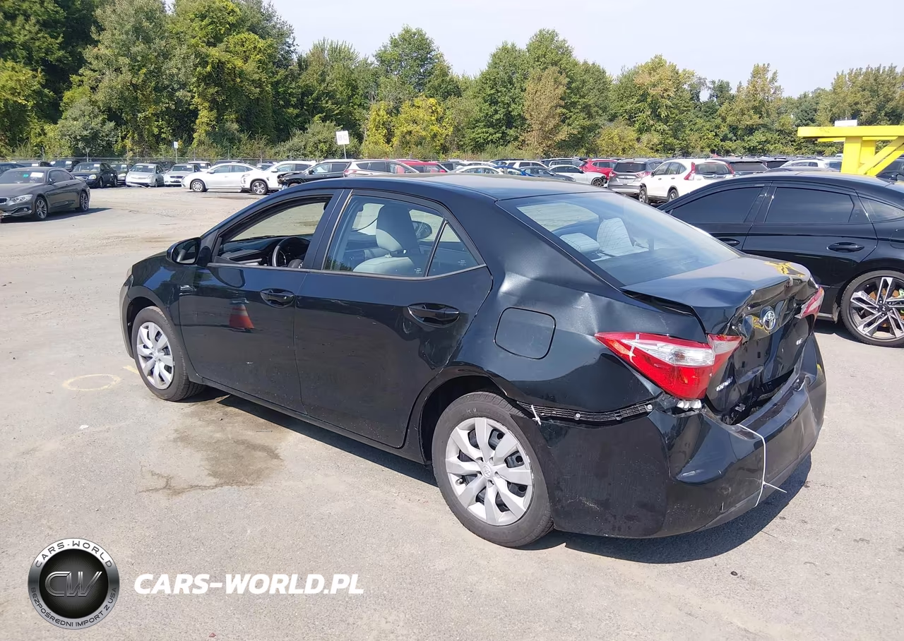 2016 Toyota Corolla Le VIN:2T1BURHE1GC674028 - 3