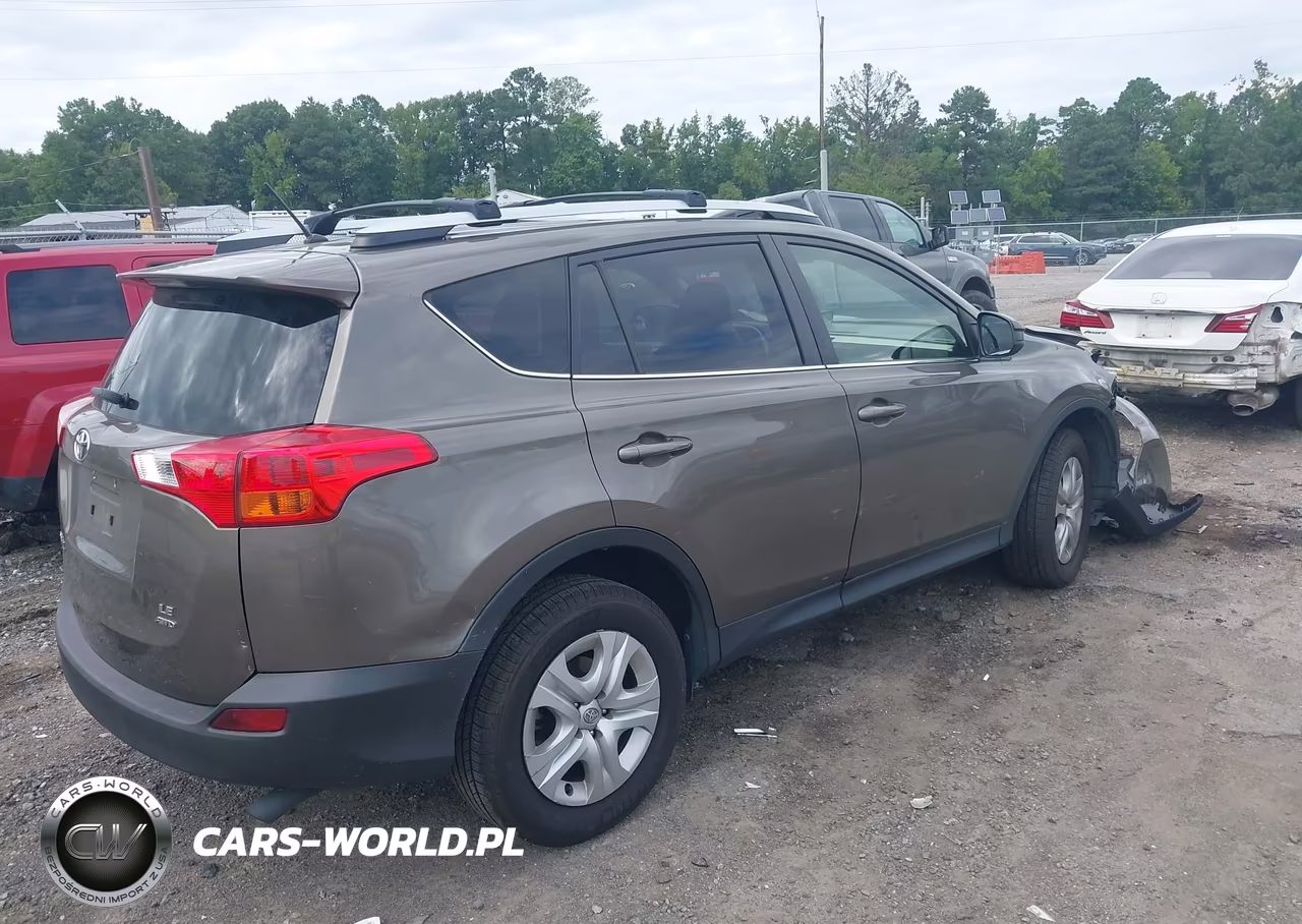 2015 Toyota Rav4 Le VIN:JTMBFREV8FD139956 - 4