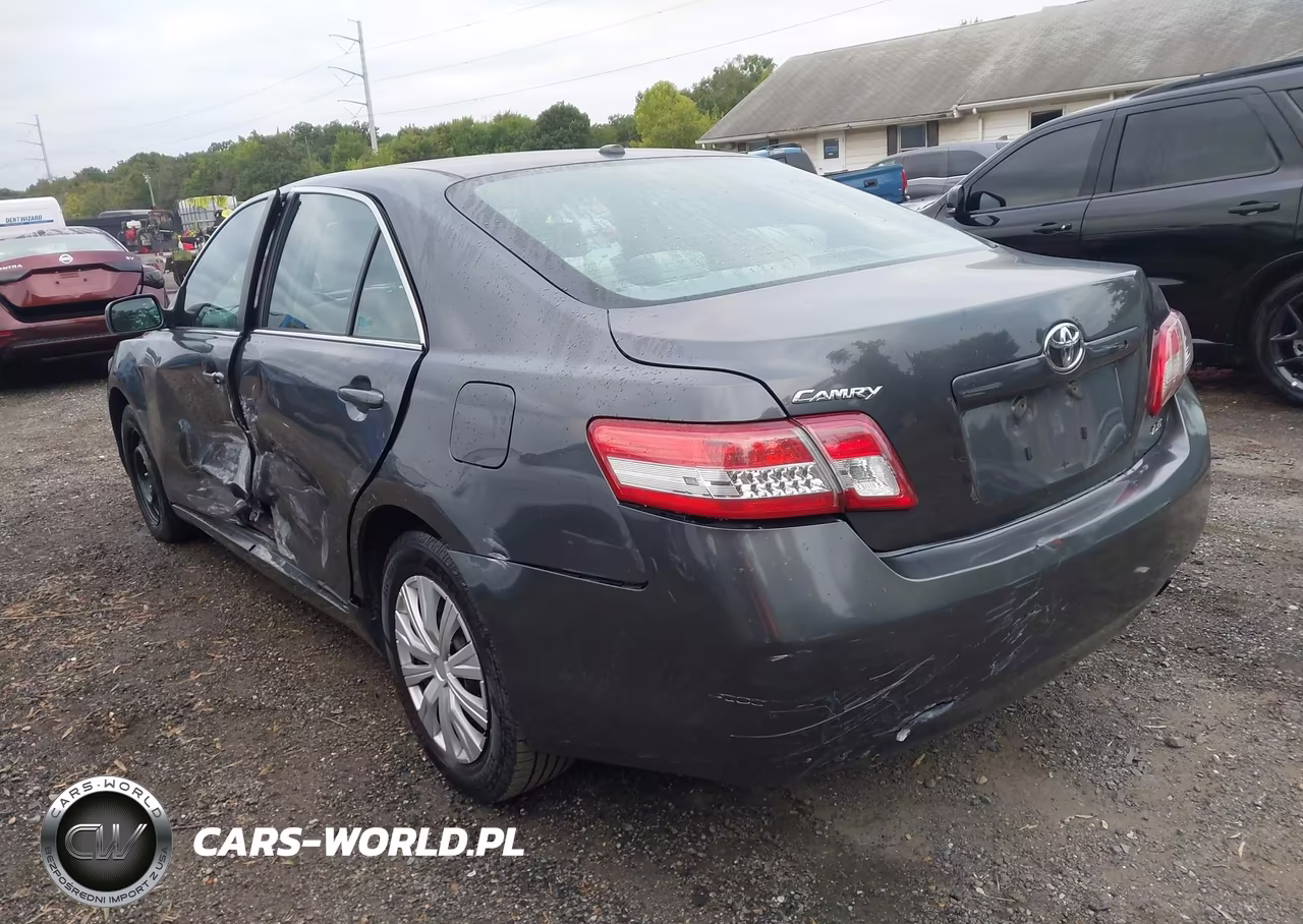 2011 Toyota Camry Le VIN:4T1BF3EK6BU686684 - 3