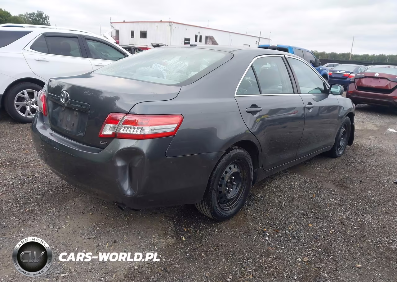 2011 Toyota Camry Le VIN:4T1BF3EK6BU686684 - 4