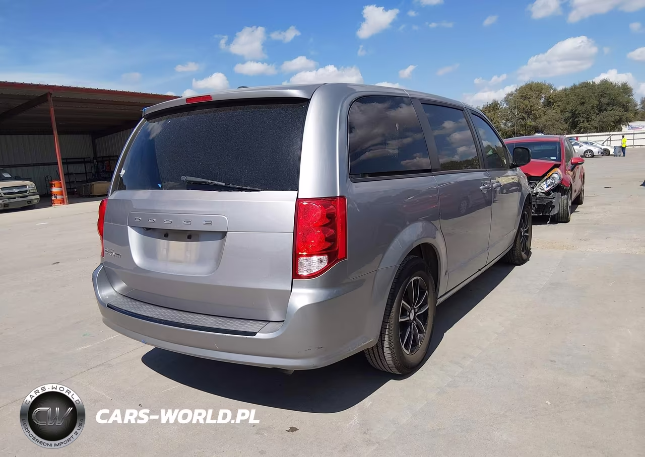 2018 Dodge Grand Caravan Se Plus VIN:2C4RDGBG0JR156531 - 4