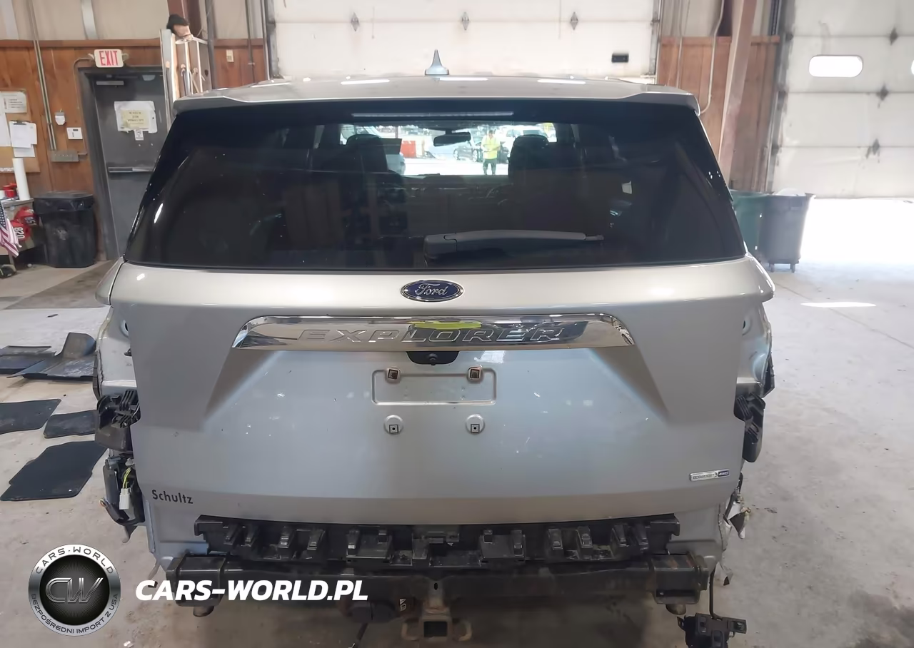 2020 Ford Explorer VIN:1FMSK8BH5LGB70673 - 16