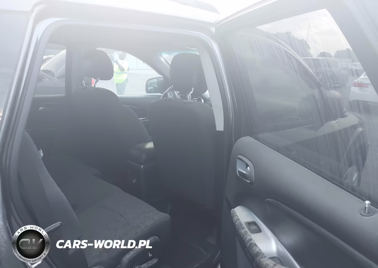 2018 Dodge Journey Se VIN:3C4PDCAB3JT490667 - 8