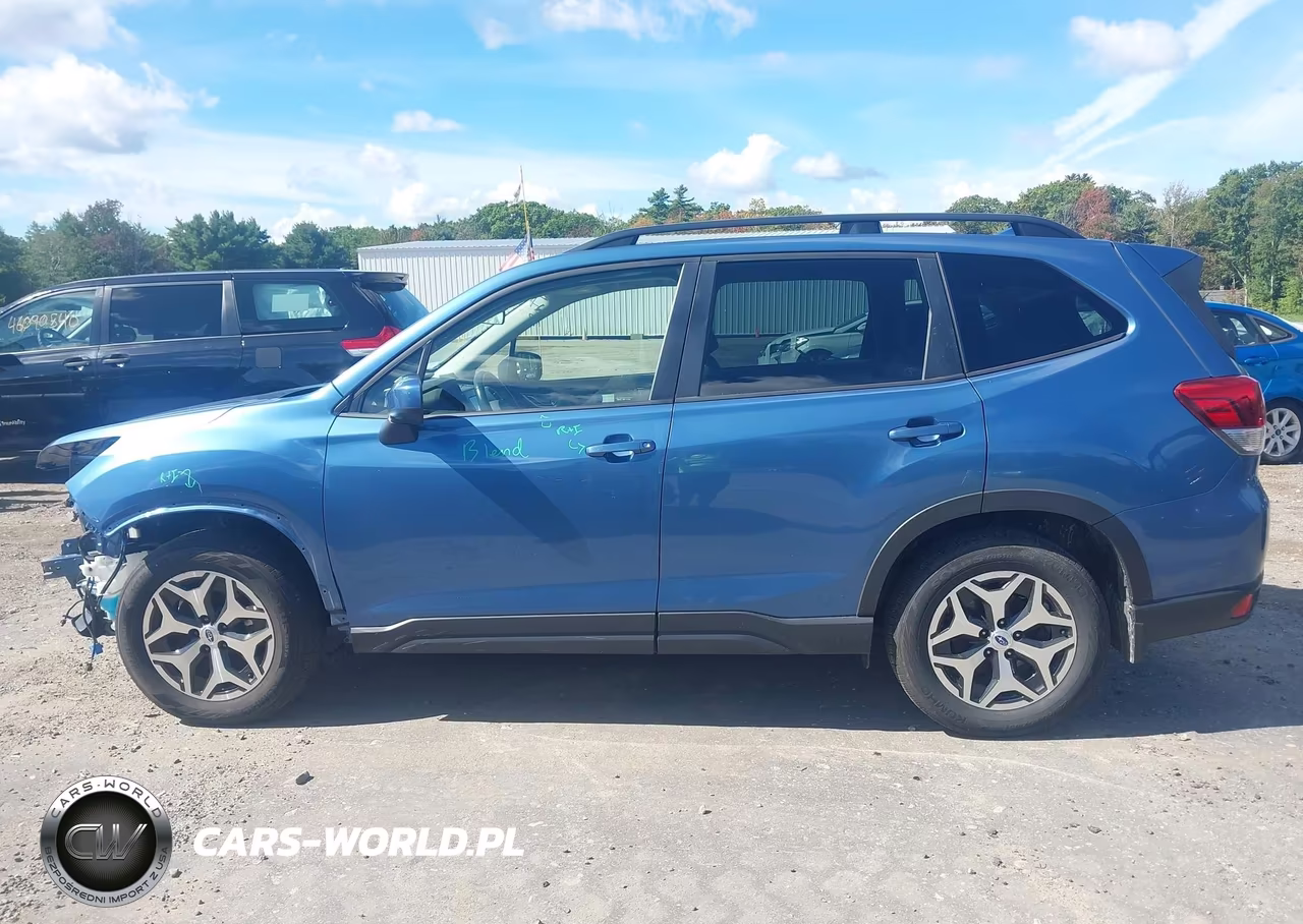 2021 Subaru Forester Premium VIN:JF2SKAJC0MH412154 - 15