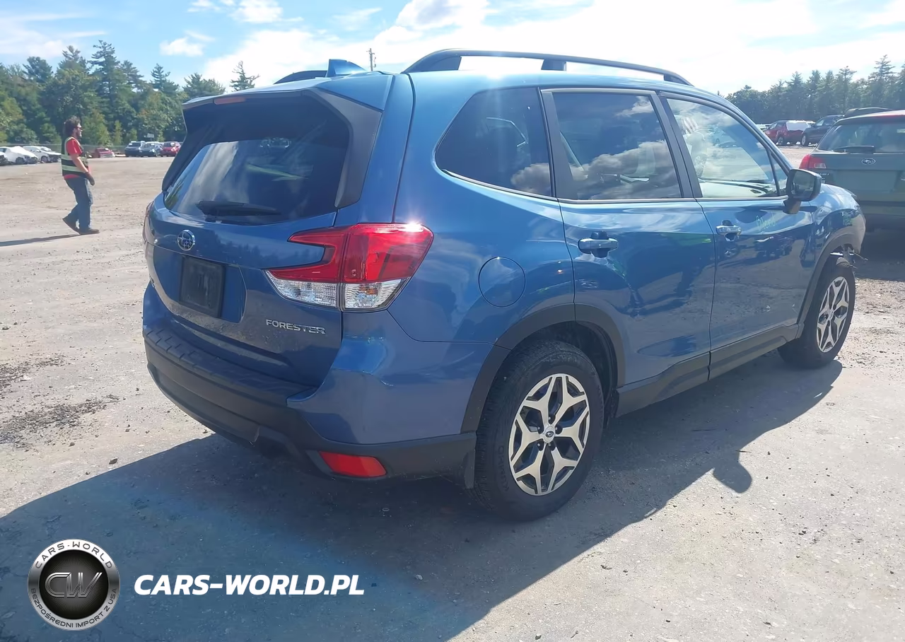 2021 Subaru Forester Premium VIN:JF2SKAJC0MH412154 - 4