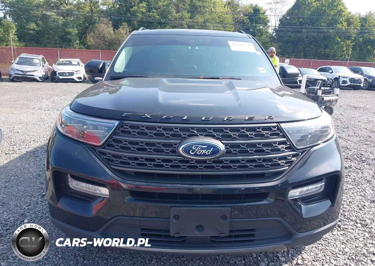 2022 Ford Explorer Xlt VIN:1FMSK8DH1NGB22359 - 13