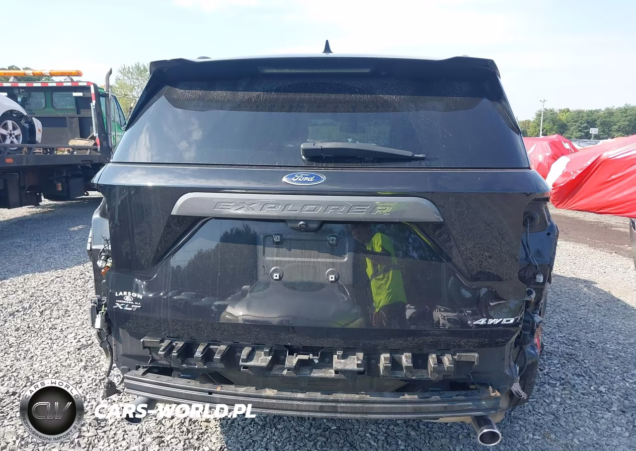 2022 Ford Explorer Xlt VIN:1FMSK8DH1NGB22359 - 17
