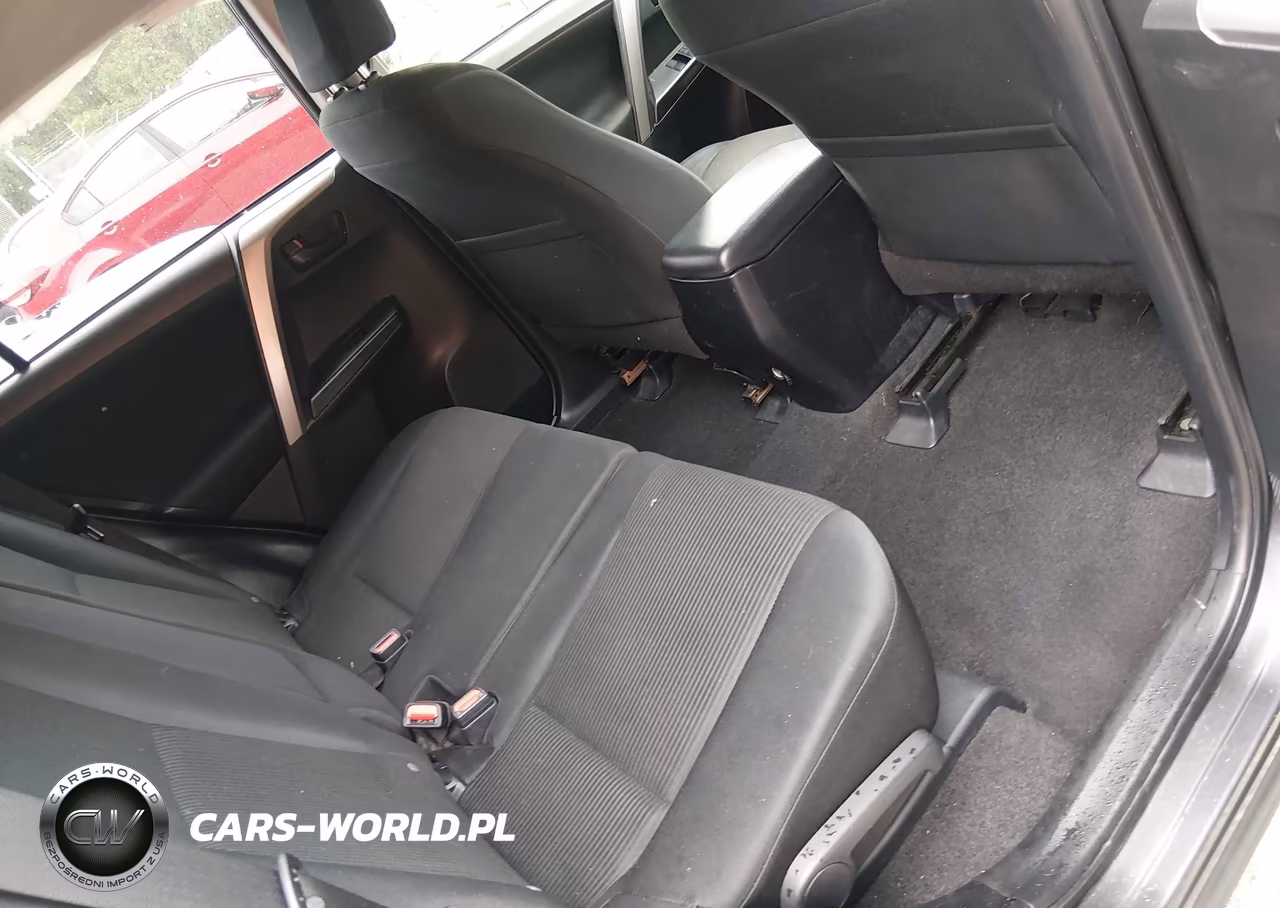 2017 Toyota Rav4 Le VIN:JTMBFREV0HJ136912 - 8
