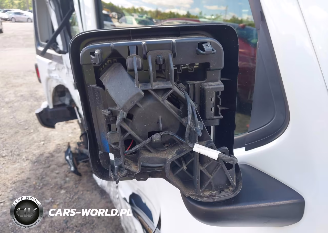 2018 Jeep Wrangler Unlimited Sahara 4X4 VIN:1C4HJXEG0JW149215 - 18