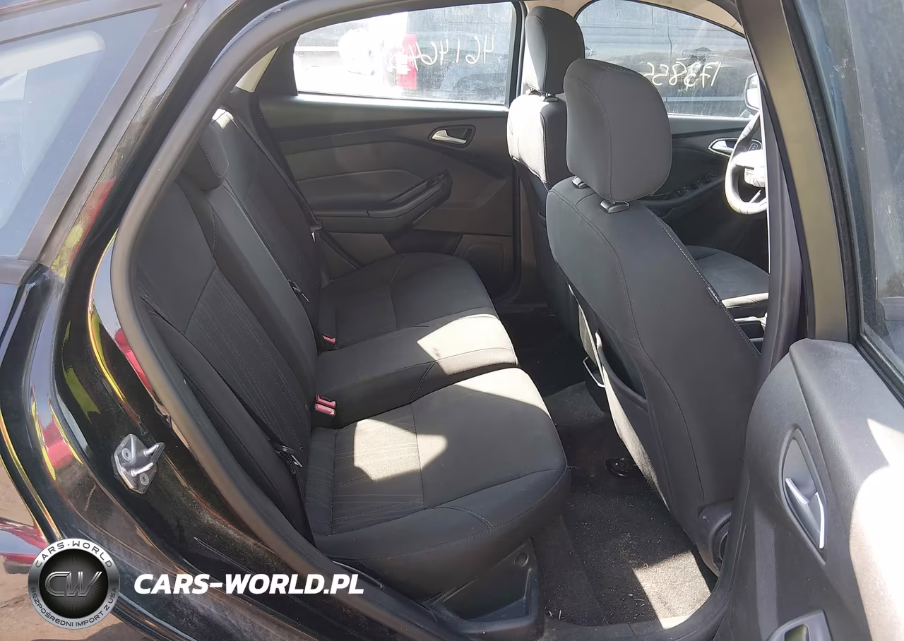 2016 Ford Focus Se VIN:1FADP3K24GL220222 - 8