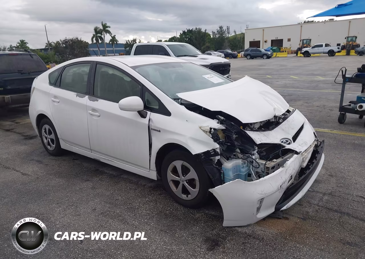 2013 Toyota Prius Two VIN:JTDKN3DU7D1620160 - 1