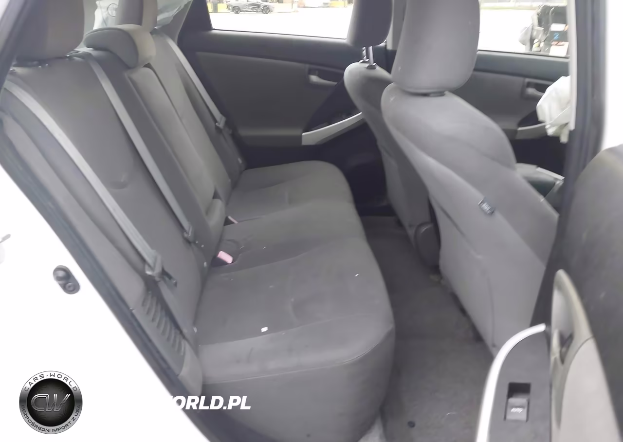 2013 Toyota Prius Two VIN:JTDKN3DU7D1620160 - 8