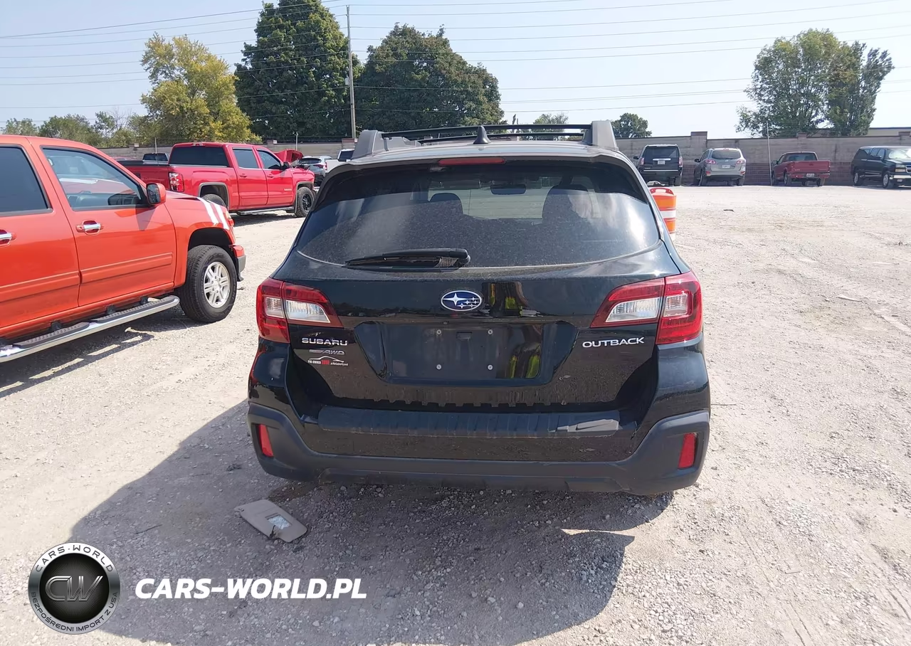 2018 Subaru Outback 2.5I Premium VIN:4S4BSAFC2J3368508 - 16
