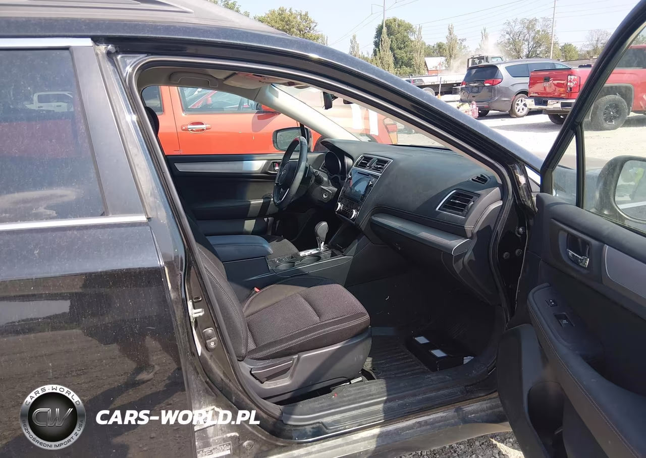 2018 Subaru Outback 2.5I Premium VIN:4S4BSAFC2J3368508 - 5