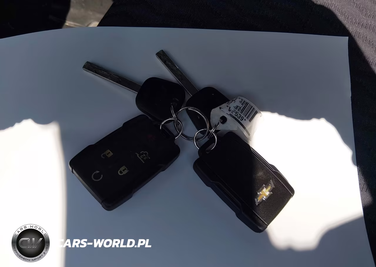 2018 Chevrolet Tahoe Ls VIN:1GNSKAEC2JR336491 - 11