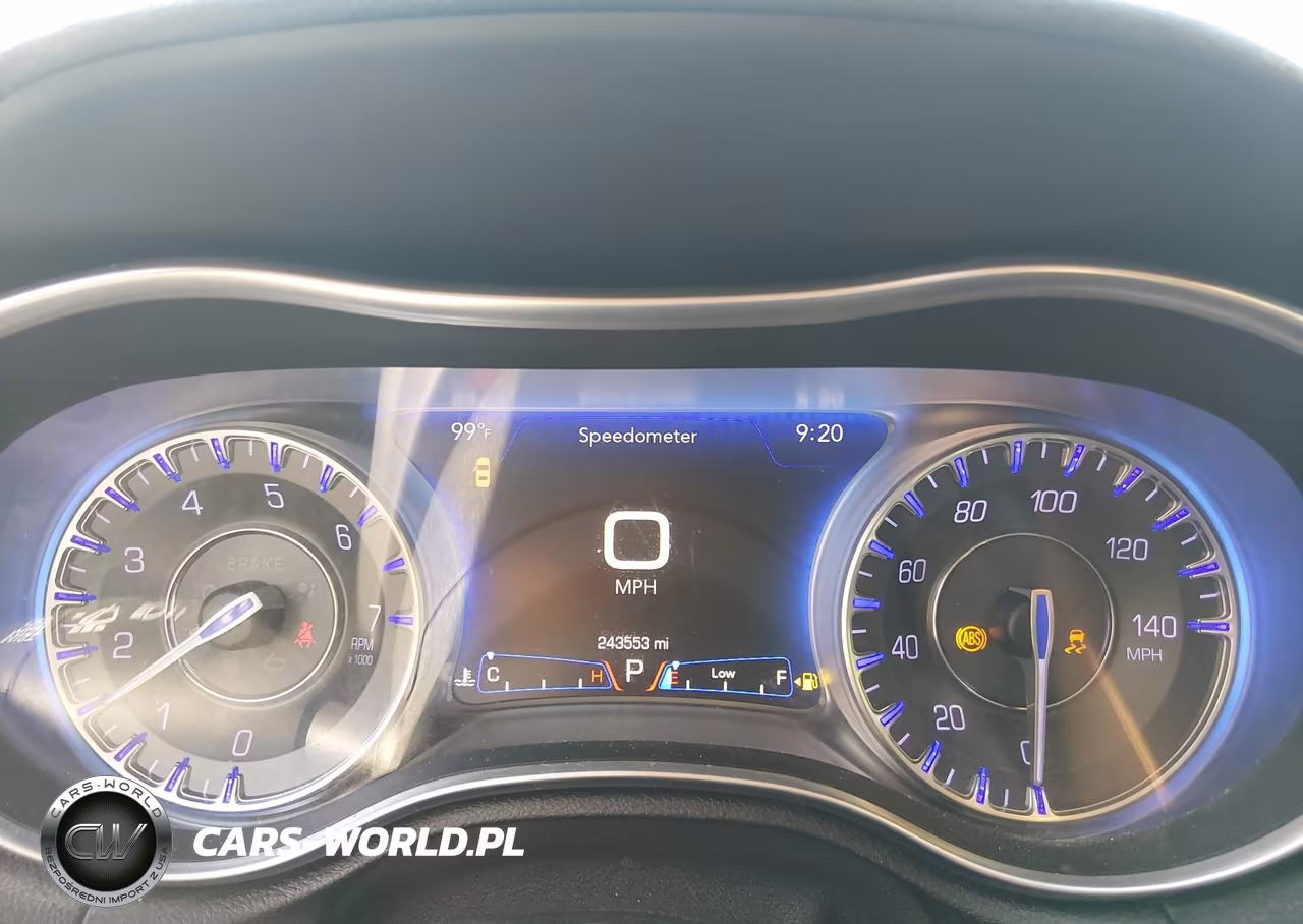 2015 Chrysler 300 Limited VIN:2C3CCARG3FH842513 - 7