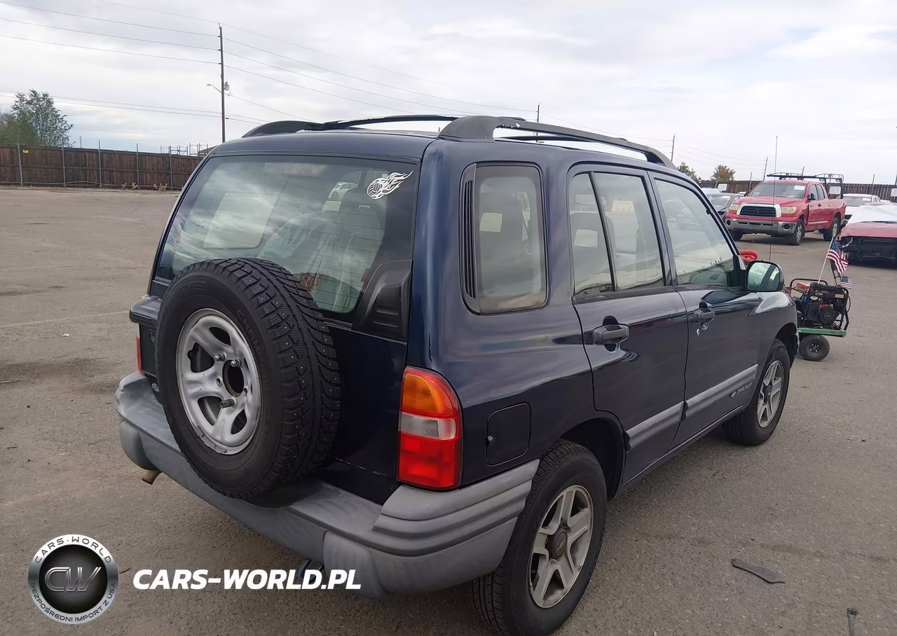 2002 Chevrolet Tracker Hard Top Base VIN:2CNBE13C026905835 - 4