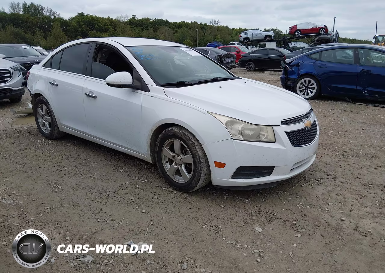 2013 Chevrolet Cruze 1Lt Auto – zdjęcie 1 z 13