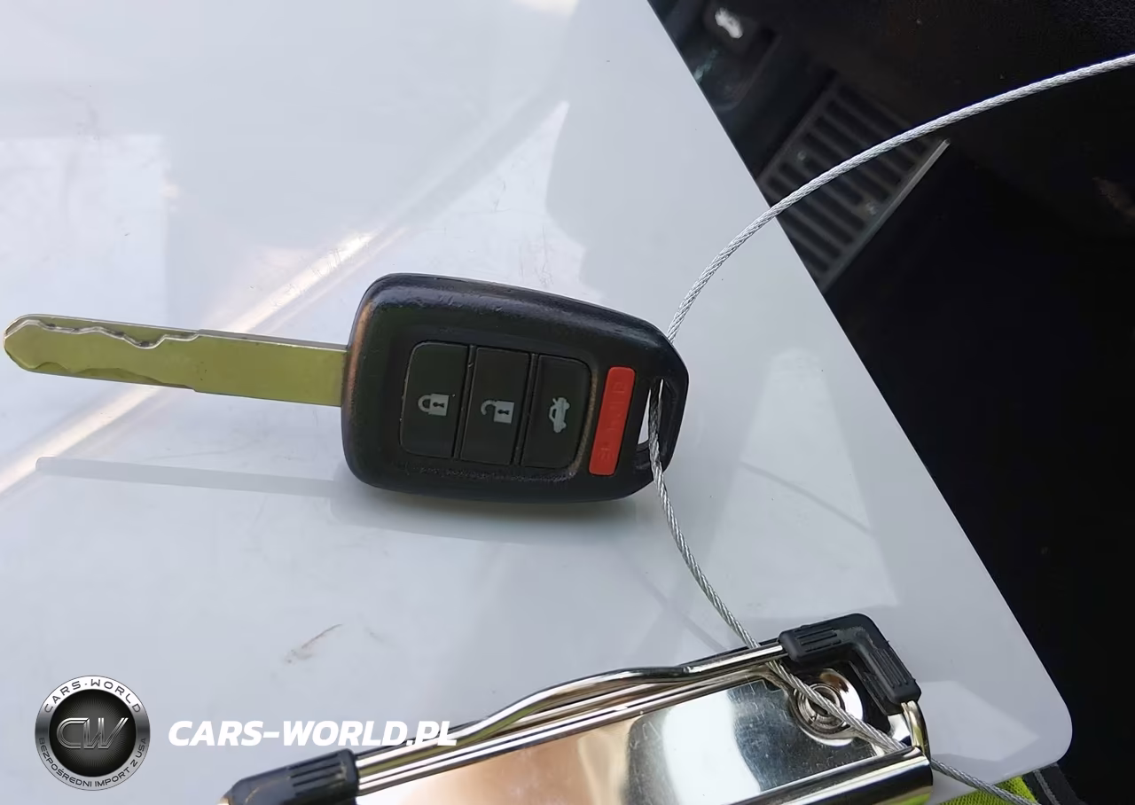 2016 Honda Accord Sport VIN:1HGCR2F51GA085888 - 11