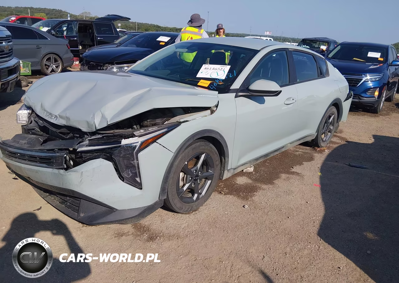 2025 Kia K4 Lxs VIN:3KPFT4DE4SE009115 - 2