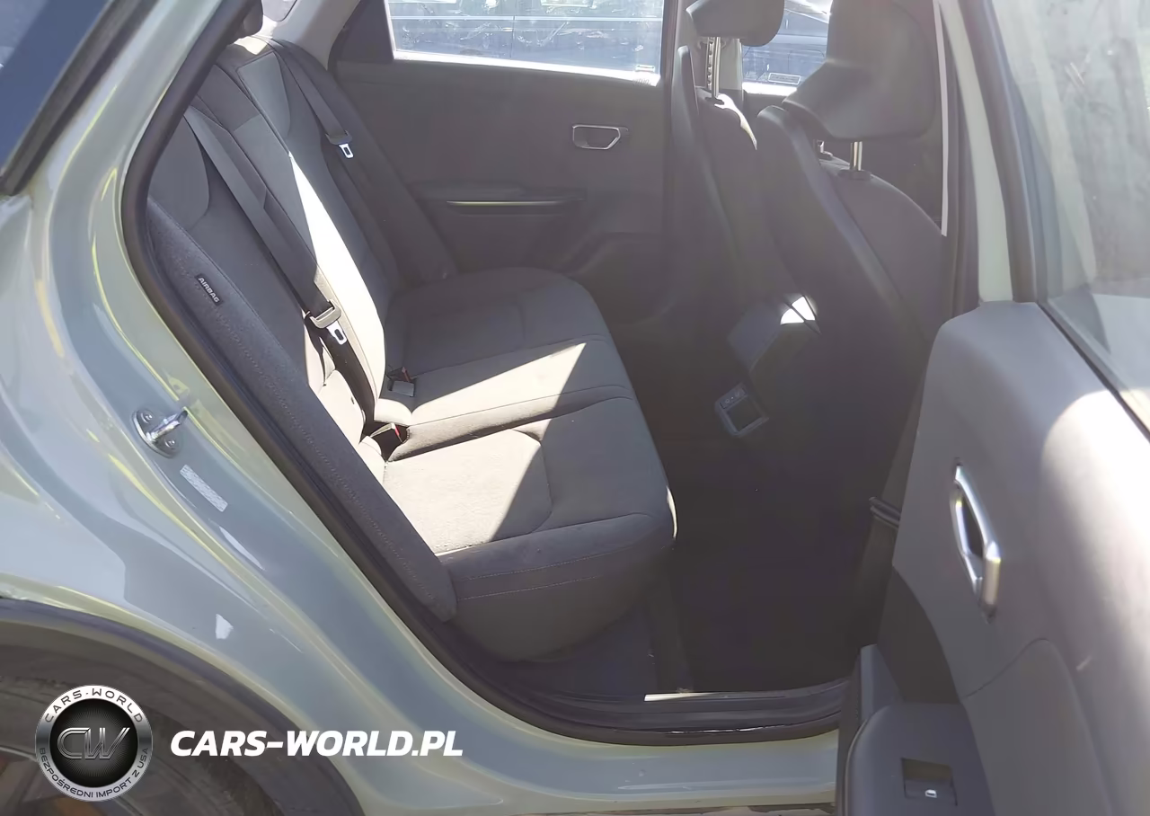 2025 Kia K4 Lxs VIN:3KPFT4DE4SE009115 - 8