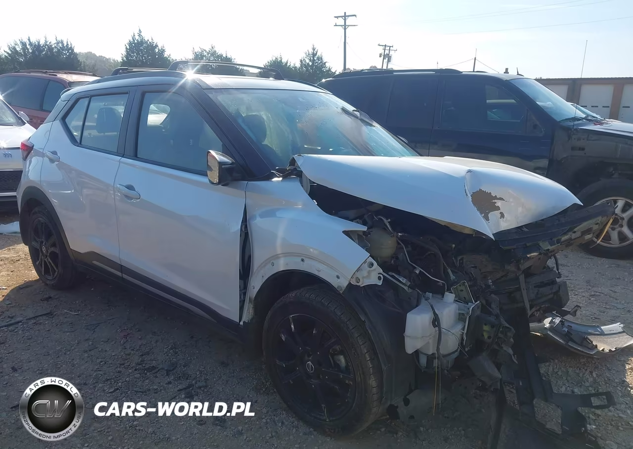 2021 Nissan Kicks Sr Xtronic Cvt