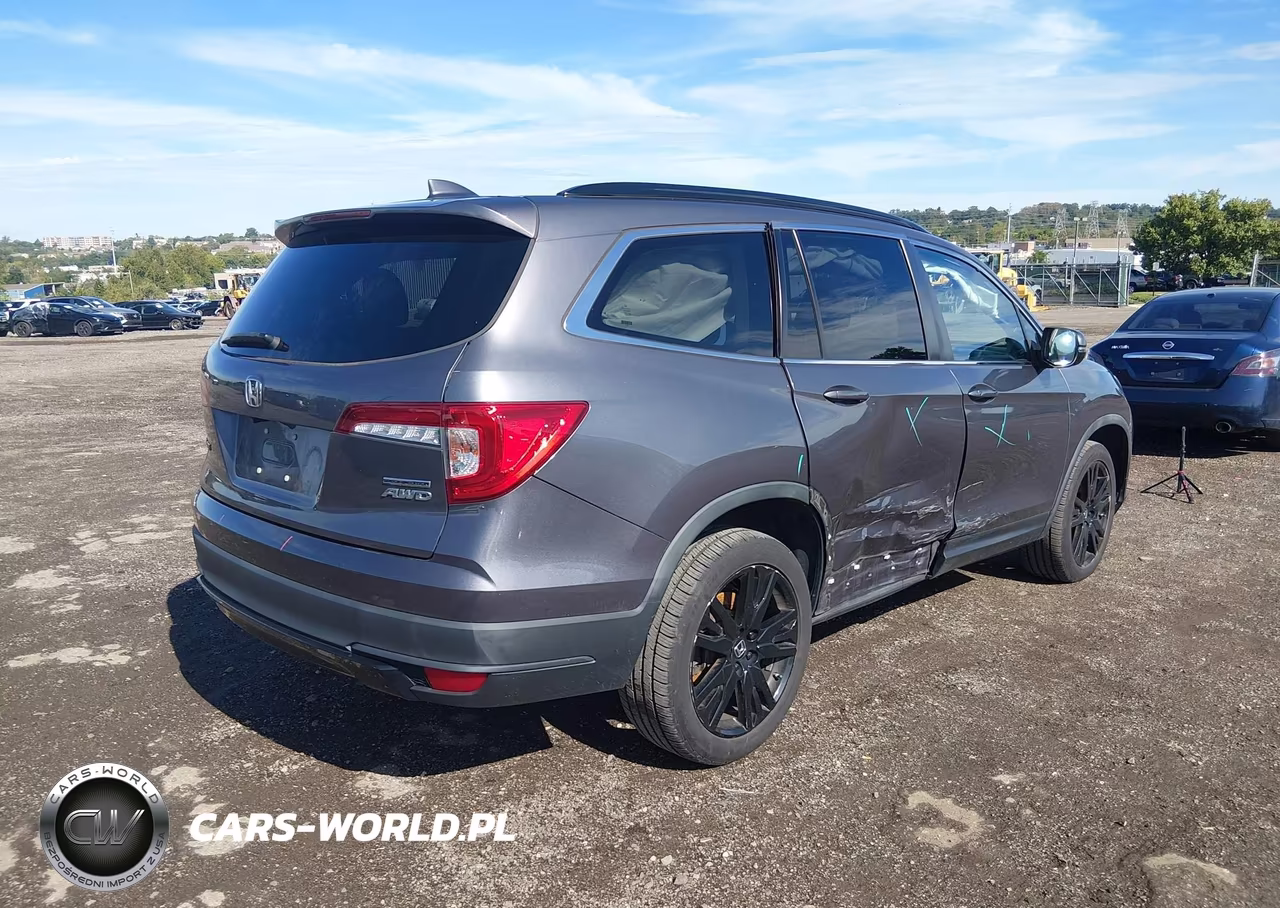 2021 Honda Pilot Awd Special Edition VIN:5FNYF6H22MB083612 - 4